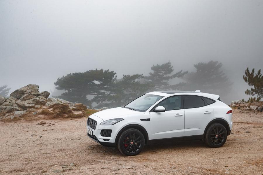  Jaguar E-Pace D240 AWD 2017 года  (WW) (фото 39 из 40)